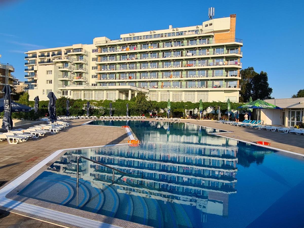 Hotel Comandor Mamaia Luaran gambar