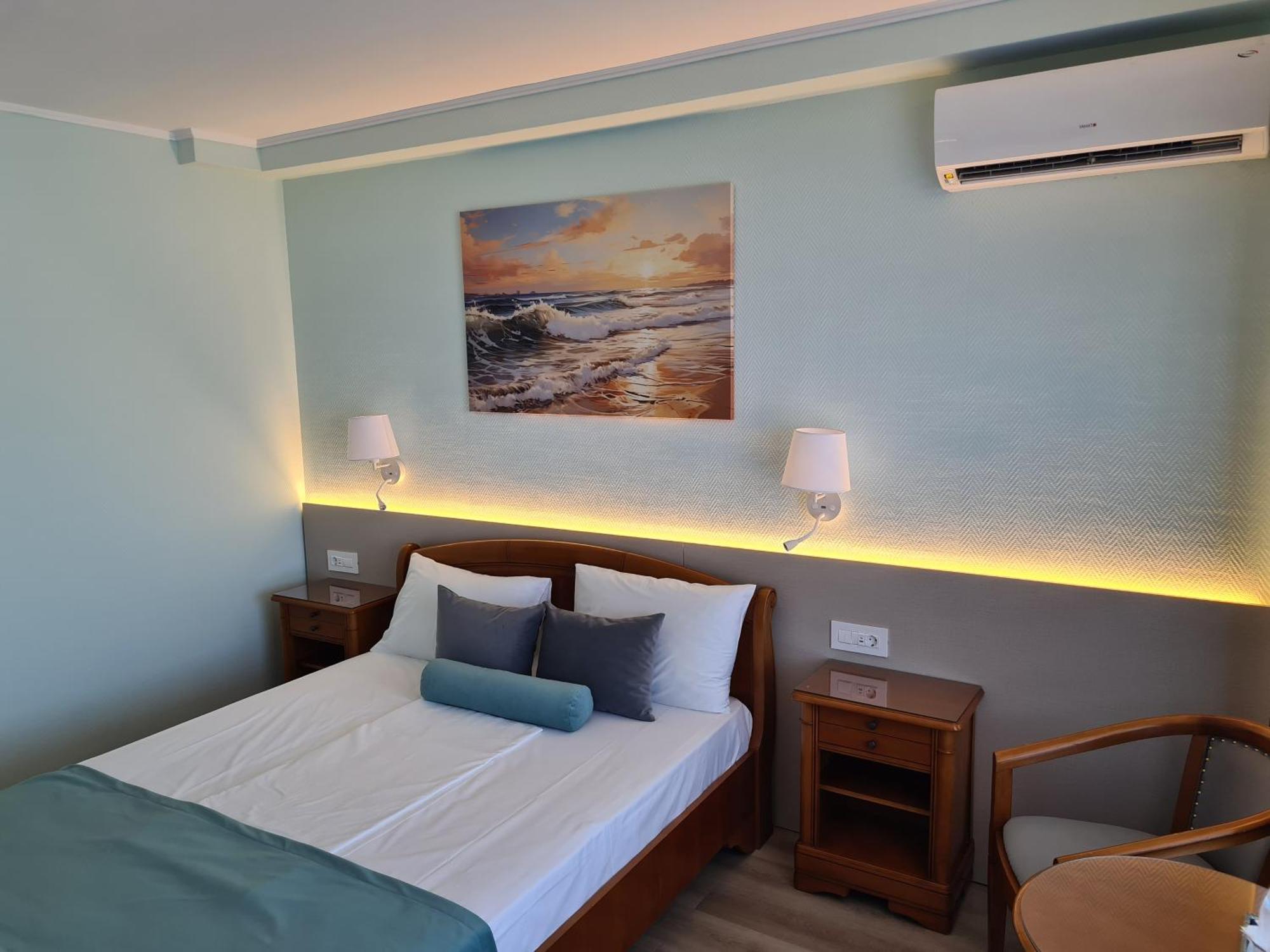 Hotel Comandor Mamaia Luaran gambar
