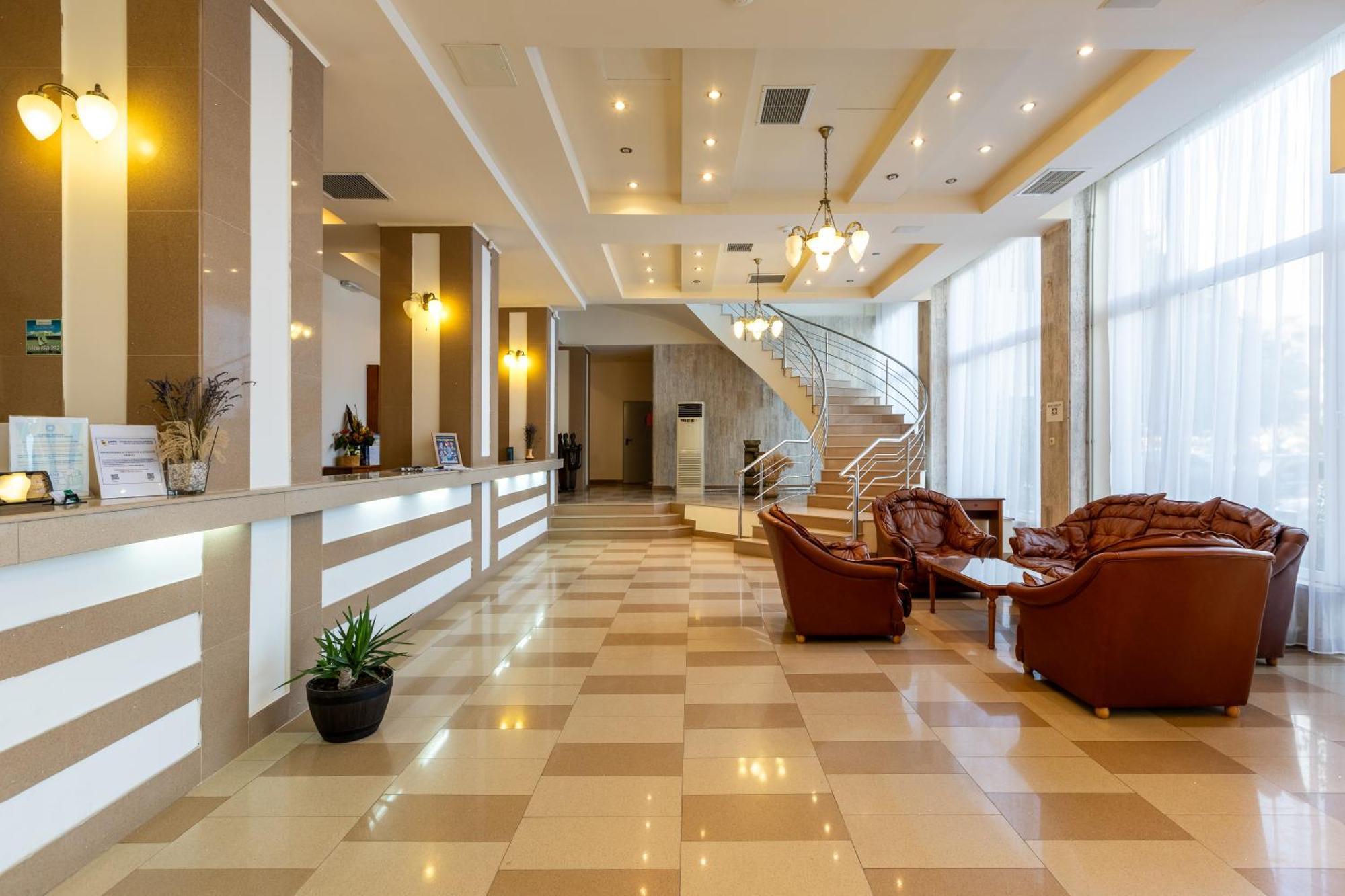 Hotel Comandor Mamaia Luaran gambar