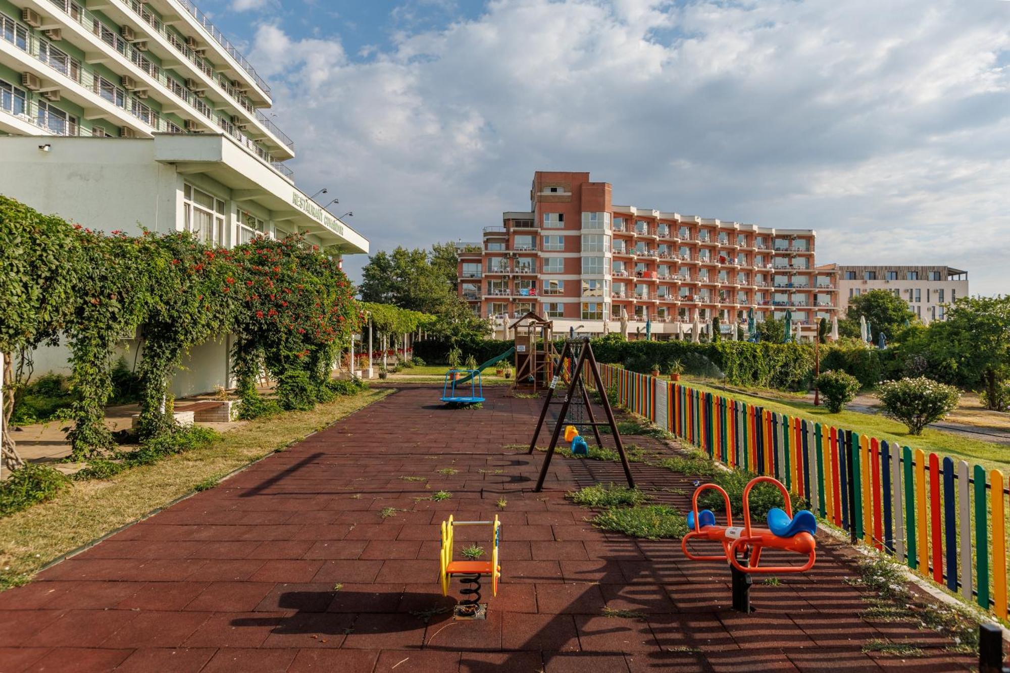 Hotel Comandor Mamaia Luaran gambar